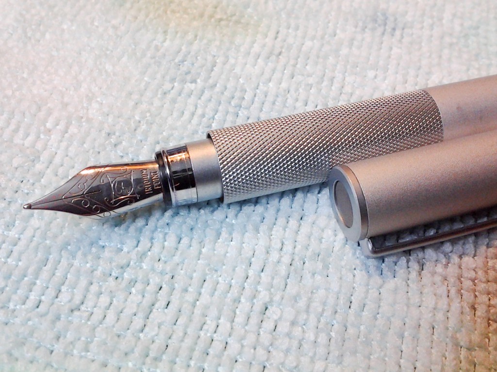 A close up of the Schmidt nib and knurled section.